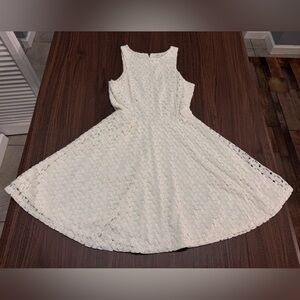 Love Fire White Lace Sleeveless Dress with Back Zipper Size S